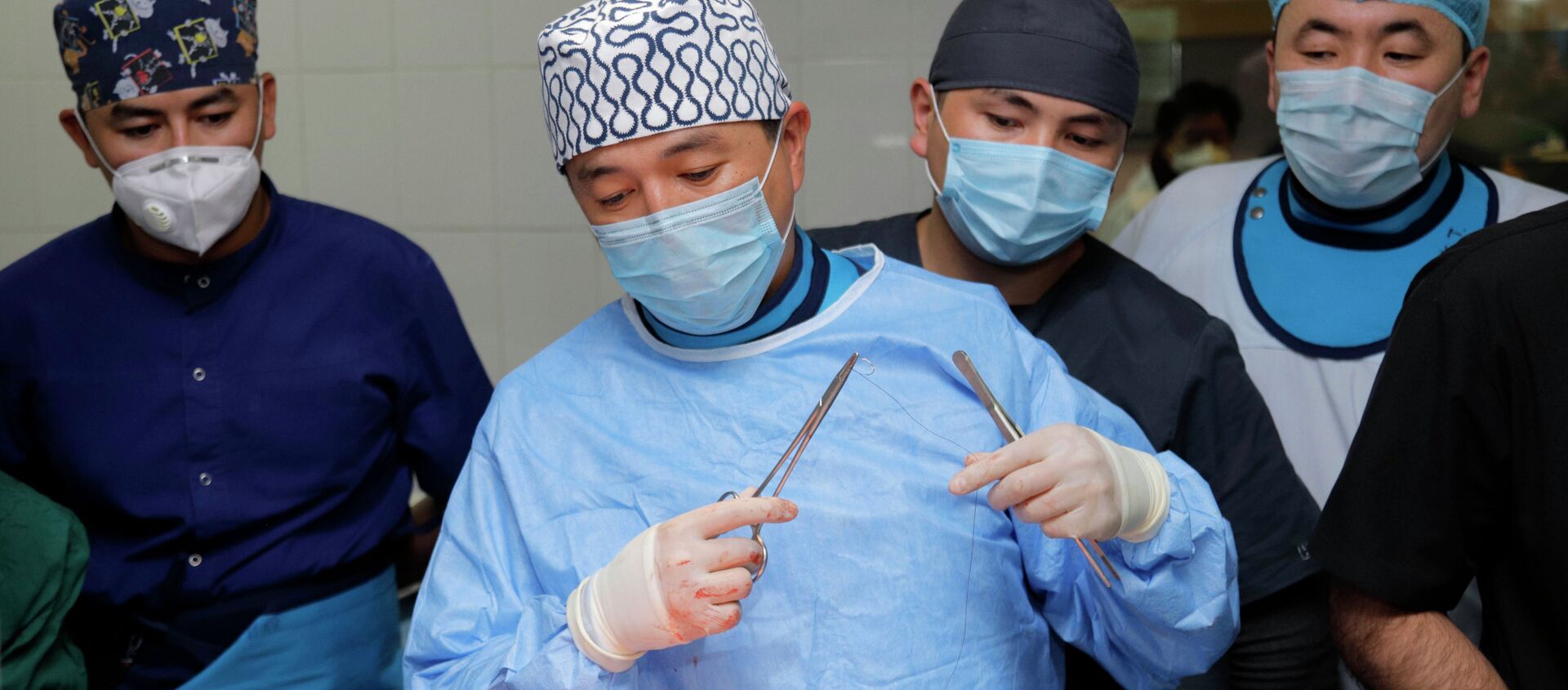 Уникальная операция на сердце с использованием технологии TAVI в Оше - Sputnik Кыргызстан, 1920, 27.11.2020