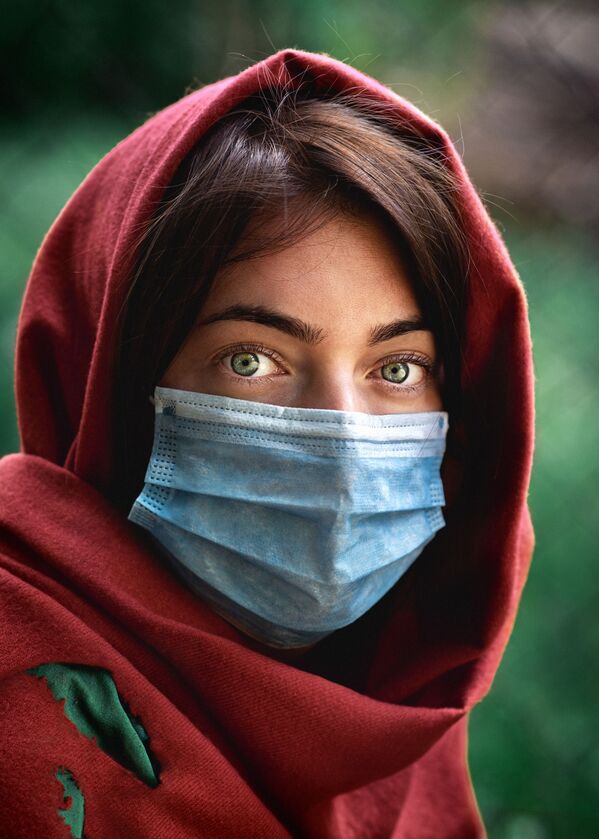 Снимок Afghan Girl in 2020 венгерского фотографа Akos Dutka, ставший финалистом конкурса Agora's #BestPhotoOf2020 Award - Sputnik Кыргызстан