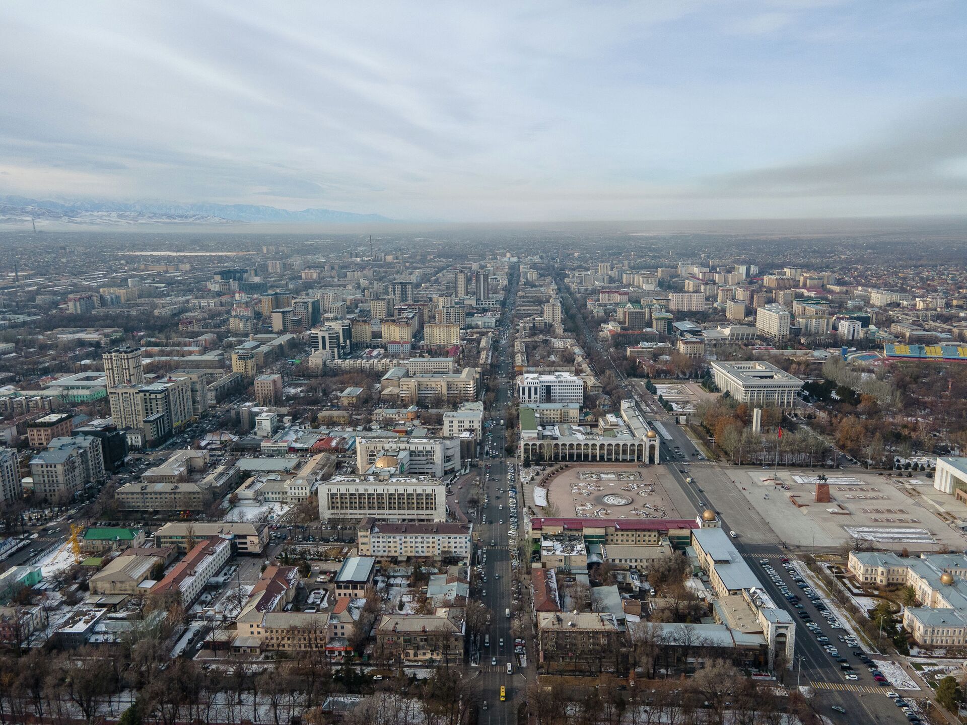 Бишкек погода сегодня и завтра. Бишкек. Кыргызстан Бишкек фото. Бишкек декабрь. Презентация город Бишкек.