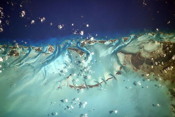 Багамские острова снятые с борта Международной космической станции - Sputnik Кыргызстан