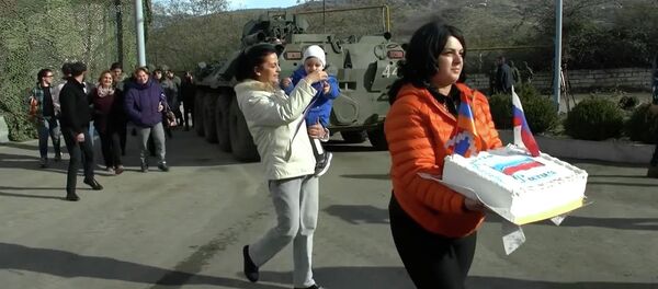 Тынчтыкка карай... Россия Тоолуу Карабахка кандай жардам берип жатат - Sputnik Кыргызстан