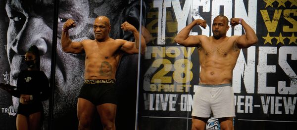 Бой Майка Тайсона и Роя Джонса - Sputnik Кыргызстан