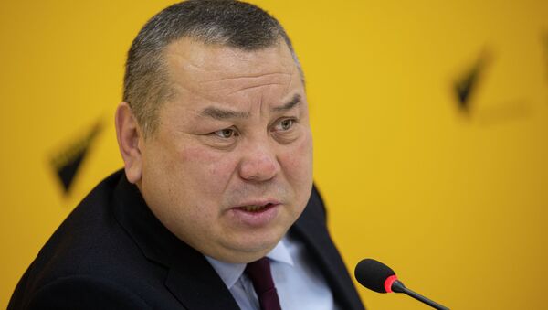 Исполняющий обязанности мэра Бишкека Балбак Тулобаев на брифинге в мультимедийном пресс-центре Sputnik Кыргызстан - Sputnik Кыргызстан