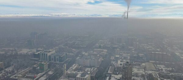 Эртең мененки жана күндүзгү Бишкектин чочуткан көрүнүшү. Видео - Sputnik Кыргызстан