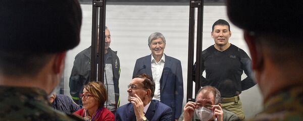 Суд над бывшим президентом КР Алмазбеком Атамбаевым - Sputnik Кыргызстан