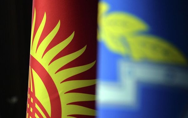 Кыргызстан остается полностью приверженным всем международным обязательствам и строгому выполнению ранее подписанных двусторонних и многосторонних договоров - Sputnik Кыргызстан