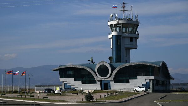 Вышка командно-диспетчерского пункта аэропорта в Степанакерте - Sputnik Кыргызстан