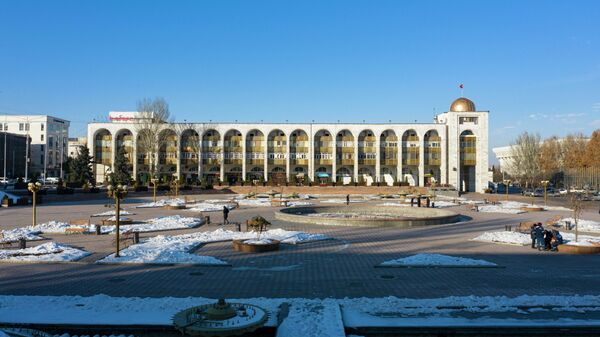 Центральная площадь Ала-Тоо в Бишкеке. Архивное фото - Sputnik Кыргызстан