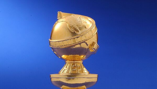 Статуэтка Золотой глобус. Архивное фото - Sputnik Кыргызстан