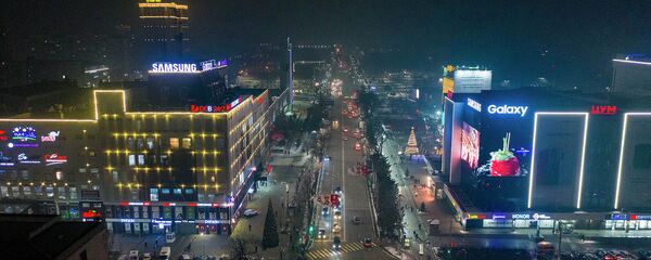 Ночной Бишкек с высоты птичьего полета — красивое видео - Sputnik Кыргызстан