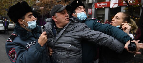 Акция протеста оппозиции в Ереване - Sputnik Кыргызстан