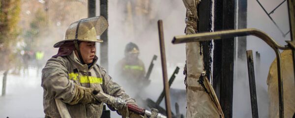 Пожар в кафе в центре Бишкека - Sputnik Кыргызстан