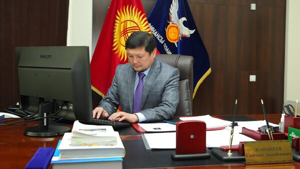 Глава ГСБЭП Сыймык Жапыкеев в рабочем кабинете. Архивное фото - Sputnik Кыргызстан