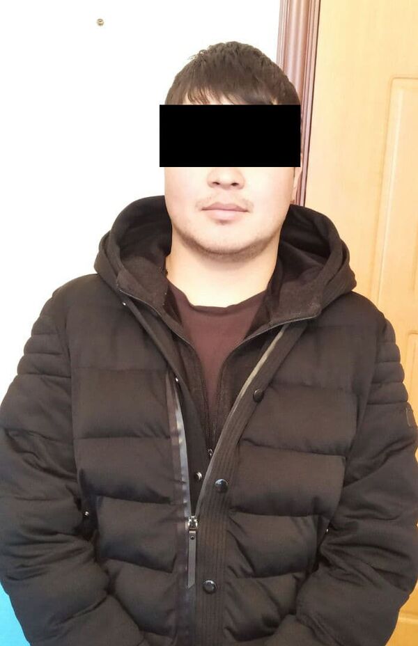 Ысык-Көлдө жасалма доллар менен соода кылган киши кармалды. Сүрөт - Sputnik Кыргызстан