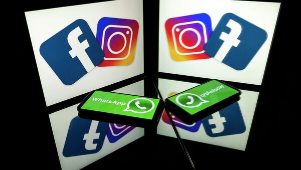 Facebook, Instagram, WhatsApp тиркемелеринин логотиптери. Архив - Sputnik Кыргызстан