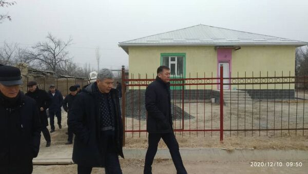 Вице-премьер Максат Мамытканов Баткен облусуна барып, өзгөчө макамы бар чек ара аймактарындагы иштер менен таанышты - Sputnik Кыргызстан