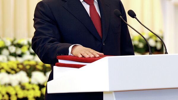 Президент инаугурация учурунда. Архи - Sputnik Кыргызстан