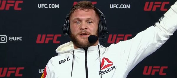 Машыккыла, мен келе жатам! Физиев UFC мушкерлерине чакырык ыргытты. Видео - Sputnik Кыргызстан