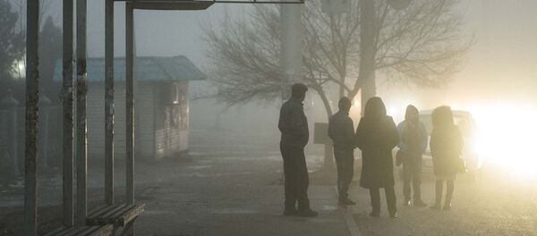 Сууктан улам Бишкектин абасы кооптуу боло баштады. Видео Сууктан улам Бишкектин абасы кооптуу боло баштады. Видео - Sputnik Кыргызстан