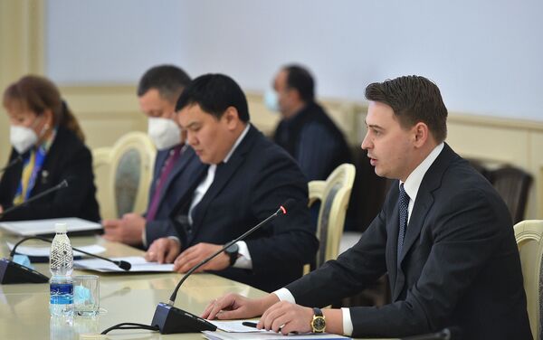 Как сообщила пресс-служба правительства, Новиков сказал об этом на совещании по вопросам обеспечения продовольственной безопасности - Sputnik Кыргызстан