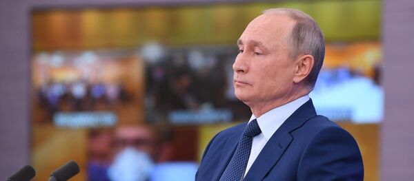 Ежегодная пресс-конференция президента РФ В. Путина - Sputnik Кыргызстан