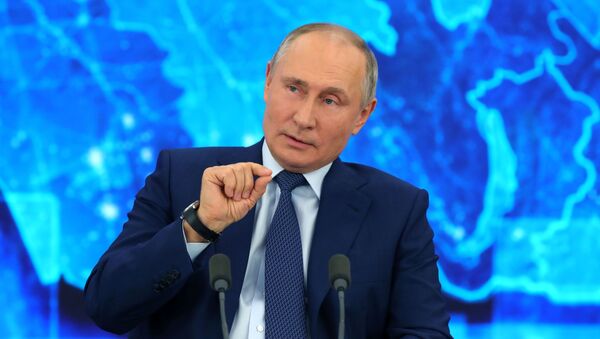 Ежегодная пресс-конференция президента РФ В. Путина - Sputnik Кыргызстан