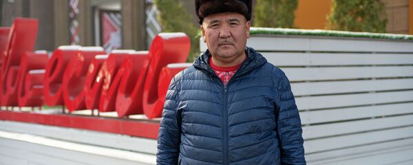 Ысык-Көлдөгү Сары-Чат – Ээр-Таш мамлекеттик жаратылыш коругунун башкы егери Өмүрбек Курманалиев - Sputnik Кыргызстан