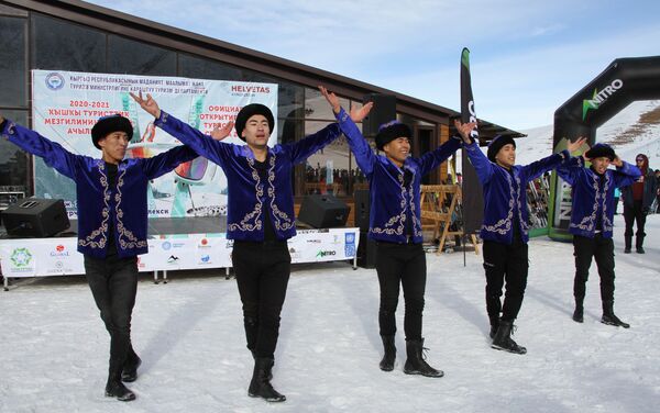 Открытие состоялось на горнолыжном комплексе Чункурчак - Sputnik Кыргызстан