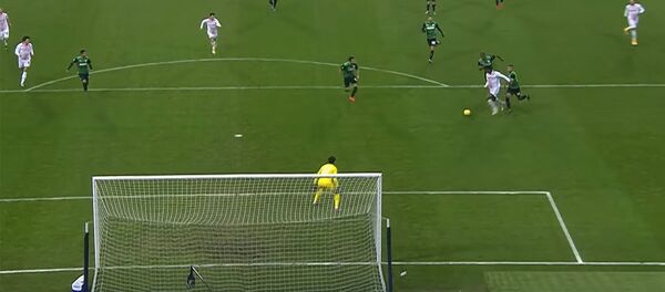 Миландын футболчусу көз ачып-жумгуча гол киргизип, тарыхта калды. Видео - Sputnik Кыргызстан