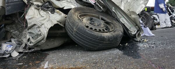 Обломки автомобиля после ДТП. Архивное фото - Sputnik Кыргызстан