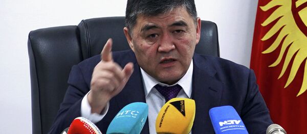 Шубасы 5000, өтүгү 1000 доллар. Ташиевдин сотторго тиш кайраган видеосу - Sputnik Кыргызстан