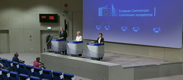 Развод по-английски — Британия и ЕС подписали торговую сделку по Brexit - Sputnik Кыргызстан