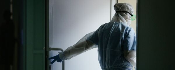 Медик клинической больницы. Архивное фото - Sputnik Кыргызстан