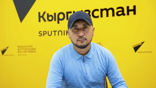 Эстрадный певец Урмат Усенов - Sputnik Кыргызстан