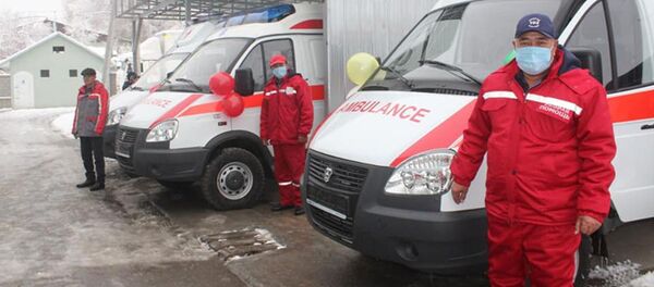 Баткендеги ооруканаларга Тез жардам тапшырылган унаалары - Sputnik Кыргызстан