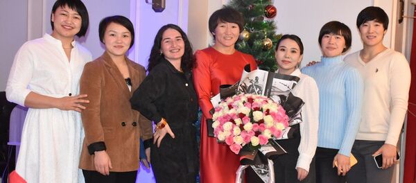 Кыргызстандык балбан кыздар Мээрим Жуманазарова, Назира Марсбек кызы, Айсулуу Тыныбекова, Нураида Анаркулова, Айсулуу Тыныбекова жана Айпери Медет кызы - Sputnik Кыргызстан