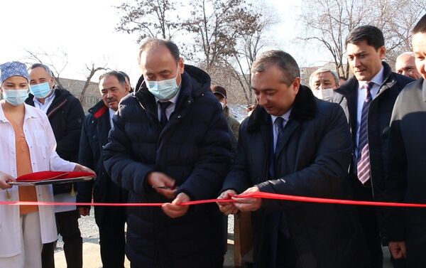 В Бишкеке появились две больницы модульной конструкции (из контейнеров), состоялась церемония их открытия - Sputnik Кыргызстан
