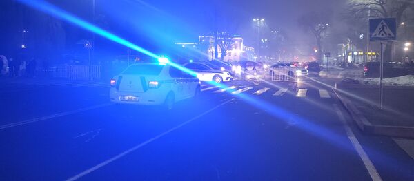 Что происходит на центральной площади Бишкека — запись прямого эфира - Sputnik Кыргызстан