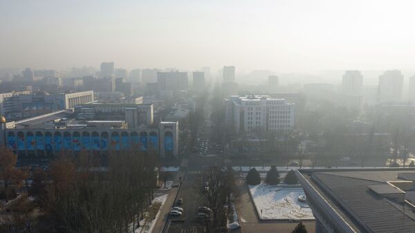 Вид на центр Бишкека. Архивное фото - Sputnik Кыргызстан