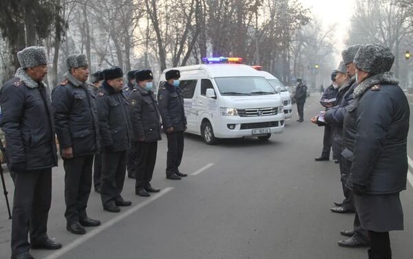  Ички иштер министрлиги Чүй облусунун милициясына эки автоунаа бергенин мекеменин маалымат кызматы кабарлады - Sputnik Кыргызстан