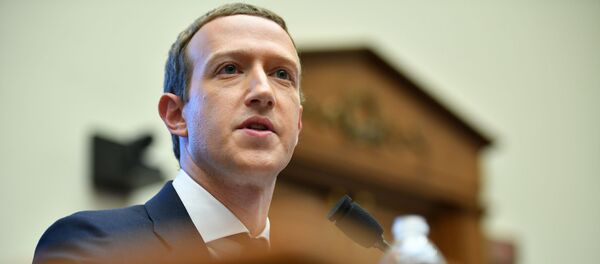 Создатель и директор Facebook Марк Цукерберг - Sputnik Кыргызстан