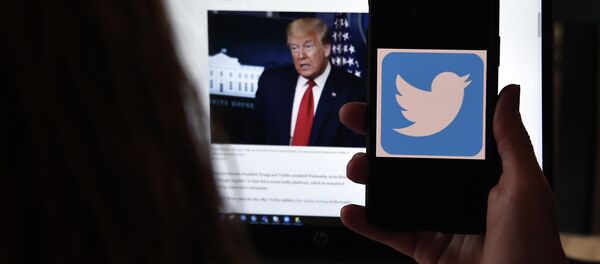 Блокировка аккаунта президента США Дональда Трампа в Twitter - Sputnik Кыргызстан