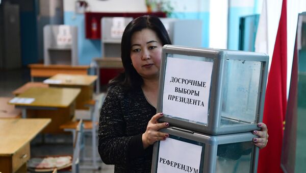 Подготовка избирательных участков в Бишкеке - Sputnik Кыргызстан