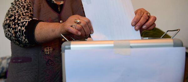 Добуш берүү учурунда аял - Sputnik Кыргызстан