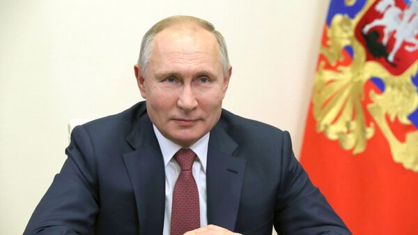 Президент РФ В. Путин провел встречу с премьер-министром РФ М. Мишустиным - Sputnik Кыргызстан