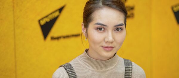 Специалист Республиканского центра укрепления здоровья и массовых коммуникаций при Министерстве здравоохранения КР Перизат Кадыркулова - Sputnik Кыргызстан