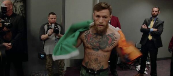 Макгрегордун Нурмагомедов менен кармашканга чейинки жана андан кийинки видеосу - Sputnik Кыргызстан