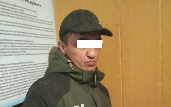  Задержанных доставили в УВД Октябрьского района столицы - Sputnik Кыргызстан