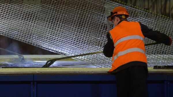 Производство стальных конструкций на предприятии Уралэлектромедь  - Sputnik Кыргызстан