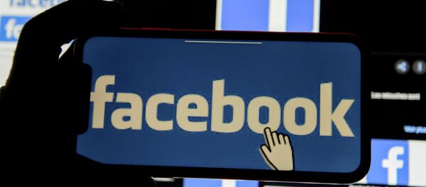 Логотип социальной сети Facebook. Иллюстративное фото - Sputnik Кыргызстан